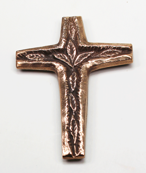 Bronzekreuz mit Blätterdekor